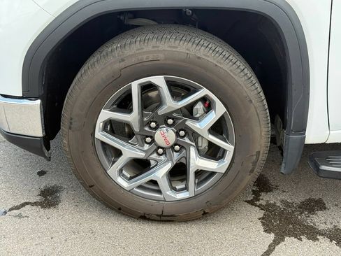 Used 2023 GMC Sierra 1500 SLT w/ SLT Premium Package AWD/4WD image 13