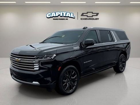 Used 2023 Chevrolet Suburban High Country image 1