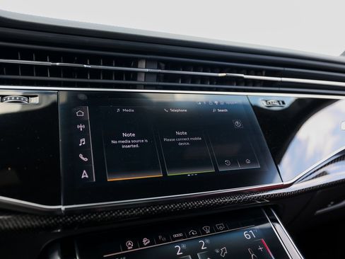 Used 2023 Audi SQ8 Prestige image 18