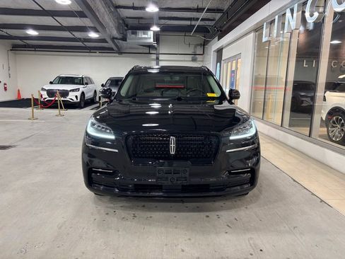 Used 2023 Lincoln Aviator Reserve w/ Equipment Group 201A AWD/4WD image 2