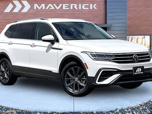 Used 2022 Volkswagen Tiguan SE AWD/4WD image 1