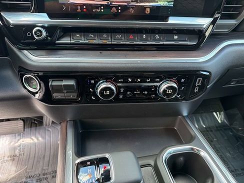 New 2026 GMC Sierra 1500 SLT w/ SLT Premium Plus Package AWD/4WD image 25
