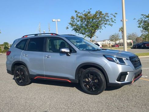 Used 2023 Subaru Forester Sport image 2