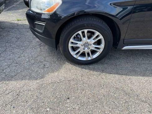 Used 2013 Volvo XC60 3.2 AWD/4WD image 2