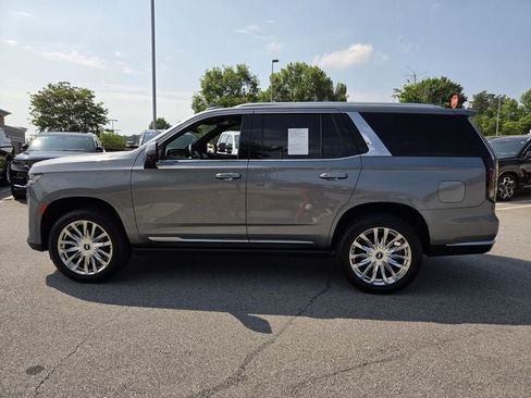 Used 2021 Cadillac Escalade Premium Luxury w/ Driver Assist Tech Package AWD/4WD image 6