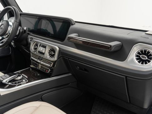 Used 2024 Mercedes-Benz G 550 image 14