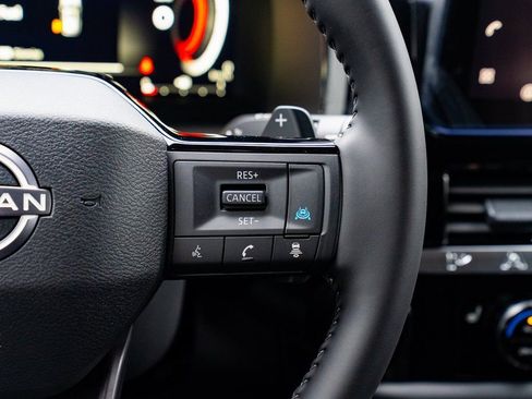 New 2026 Nissan Pathfinder SL AWD/4WD image 15