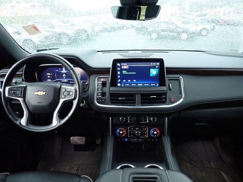 Used 2024 Chevrolet Tahoe Premier w/ Premium Package AWD/4WD image 13