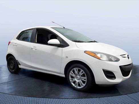 Used 2014 MAZDA MAZDA2 Sport FWD image 1