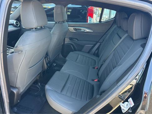 Used 2024 Alfa Romeo Tonale Ti image 10