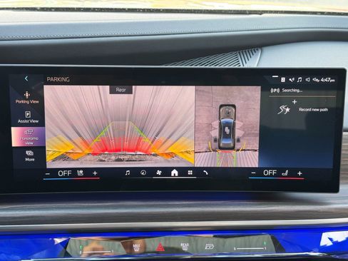 Used 2023 BMW i7 xDrive60 image 31