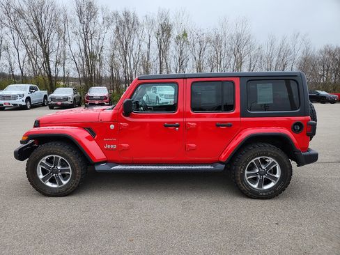 Used 2018 Jeep Wrangler Unlimited Sahara image 5