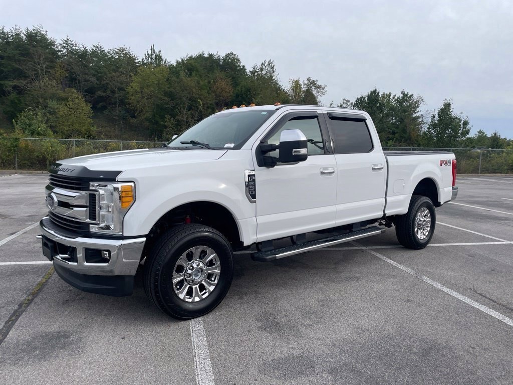 Used 2017 Ford F250 XLT w/ XLT Premium Package AWD/4WD image 1