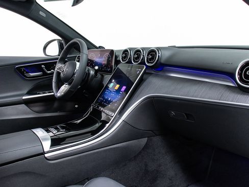 Used 2025 Mercedes-Benz C 300 4MATIC Sedan image 22