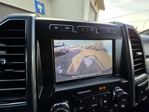 Used 2020 Ford F350 XLT w/ FX4 Off-Road Package image 17