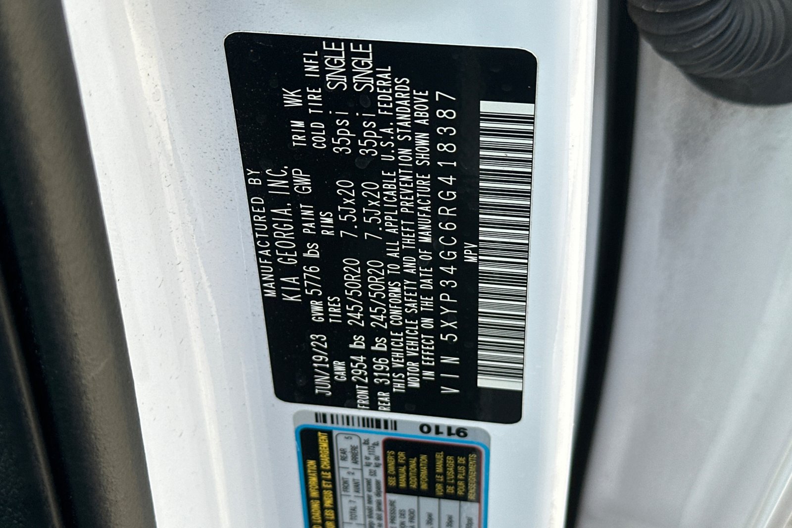 Used 2024 Kia Telluride EX w/ EX Captain's Chair Package FWD image 29