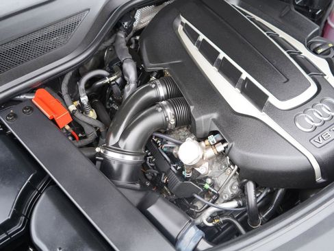 Used 2016 Audi A8 L 4.0T w/ Driver Assistance Package image 84