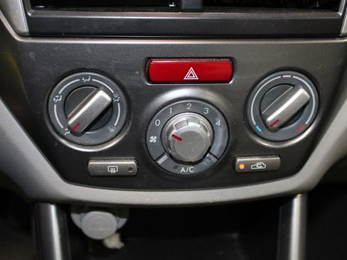 Used 2013 Subaru Forester 2.5X Premium w/ All-Weather Plus Pkg image 23