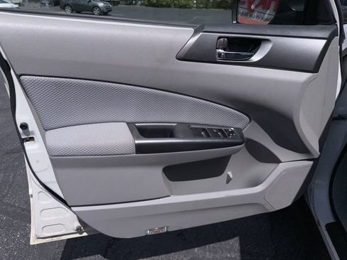 Used 2012 Subaru Forester 2.5X Premium w/ Popular Pkg 3 image 10