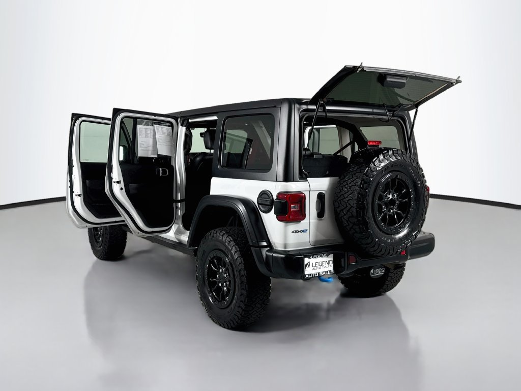 Used 2023 Jeep Wrangler Unlimited Rubicon 4xe AWD/4WD image 30