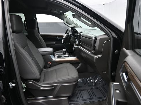 Used 2024 Chevrolet Silverado 1500 RST image 32