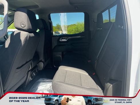 New 2026 GMC Sierra 1500 SLE w/ Preferred Package image 11