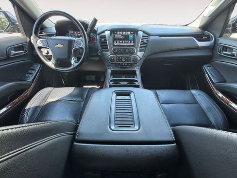 Used 2019 Chevrolet Tahoe Premier AWD/4WD image 10