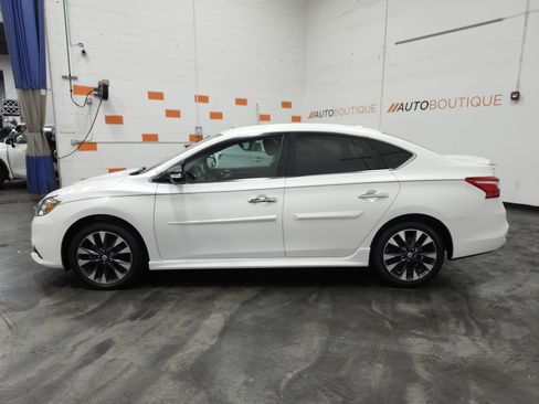 Used 2017 Nissan Sentra SR w/ Driver's Assist Package FWD image 14