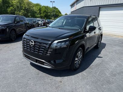 New 2026 Nissan Pathfinder SL