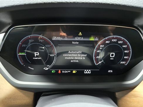 Used 2022 Audi e-tron GT Premium Plus image 19