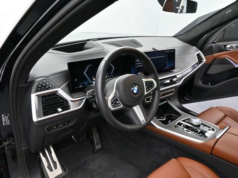 Used 2024 BMW X7 xDrive40i w/ M Sport Package image 14