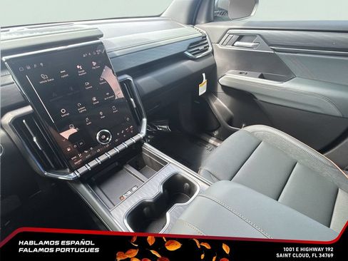 New 2026 GMC Acadia AT4 w/ Luxury Package AWD/4WD image 23