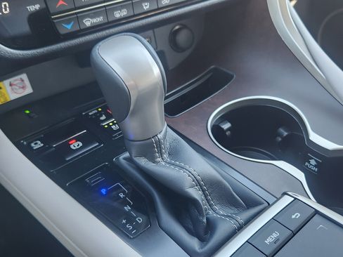 Certified 2022 Lexus RX 450h AWD w/ Premium Package image 13