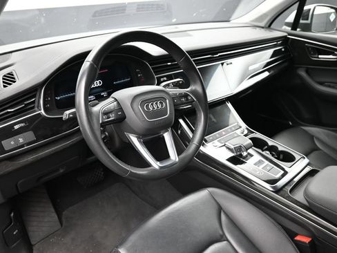Used 2023 Audi Q7 2.0T Premium Plus w/ Premium Plus Package AWD/4WD image 3