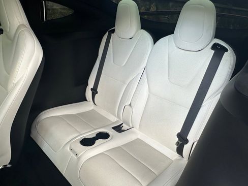 Used 2022 Tesla Model X image 55