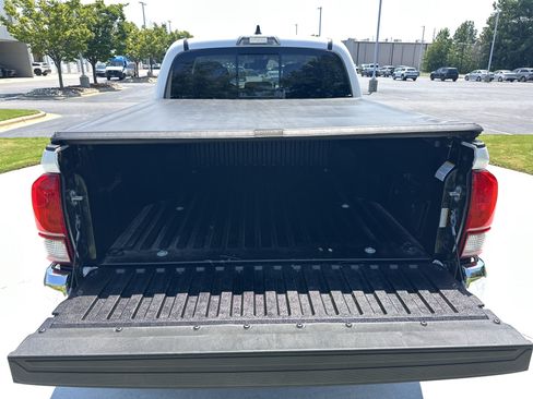 Used 2023 Toyota Tacoma SR5 RWD image 32