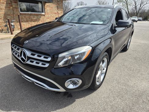 Used 2018 Mercedes-Benz GLA 250 image 1