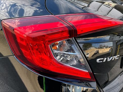 Used 2021 Honda Civic Sport image 27