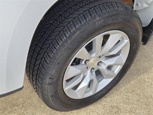 Used 2021 Chevrolet Silverado 1500 Custom image 9