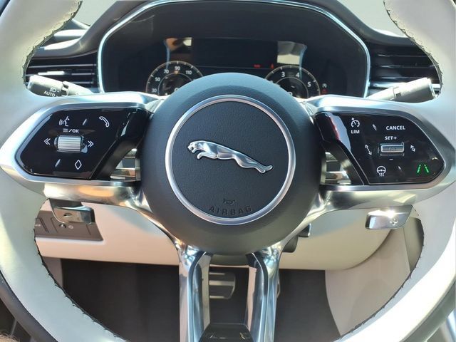 Used 2024 Jaguar XF R-Dynamic SE AWD/4WD image 12