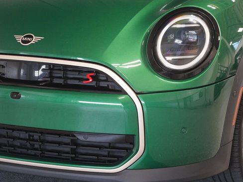 Used 2025 MINI Cooper S FWD image 6