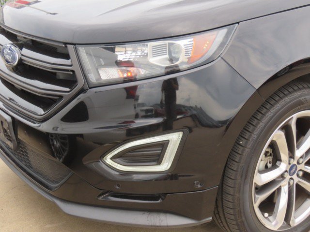 Used 2018 Ford Edge Sport w/ Equipment Group 401A AWD/4WD image 3