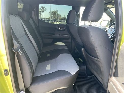 Used 2023 Toyota Tacoma TRD Off-Road image 25