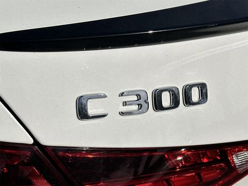 Used 2022 Mercedes-Benz C 300 C 300 image 11