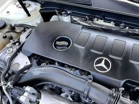 Used 2022 Mercedes-Benz CLA 250 image 28