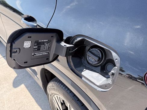 Used 2026 Mercedes-Benz GLA 250 4MATIC image 30