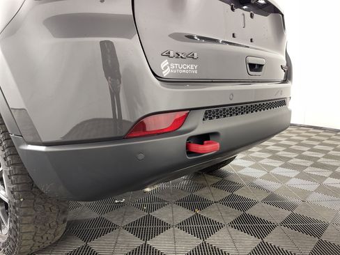 Used 2024 Jeep Compass Trailhawk w/ Trailhawk Elite Group image 7