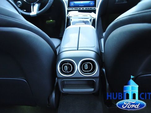 Used 2025 Mercedes-Benz C 300 Sedan image 21