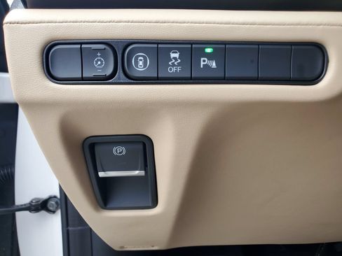 Certified 2025 Acura MDX w/ Technology Package FWD image 24