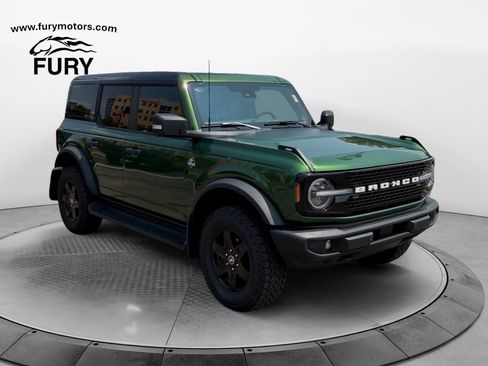 Used 2025 Ford Bronco Outer Banks AWD/4WD image 1